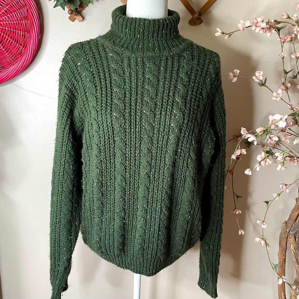 Vintage chunky knit green turtleneck speckled sweater